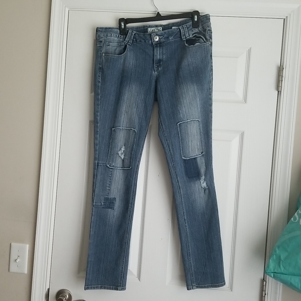 L.e.i. Ashley Louise Skinny Distressed Jeans